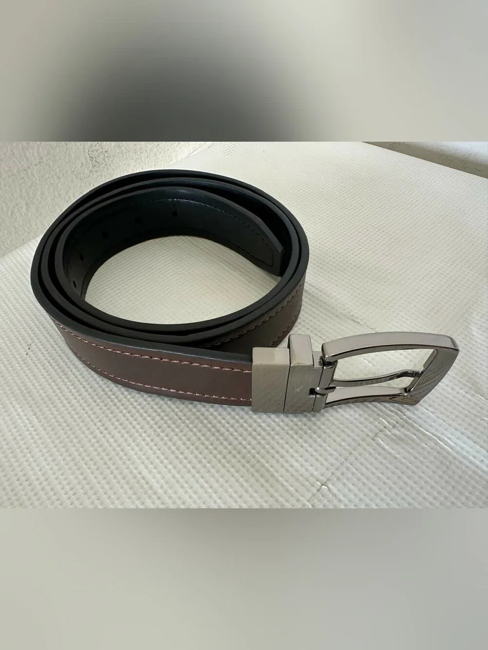 Women's Reversible Leather Belt Black Brown with Silver Swivel Buckle Size 42